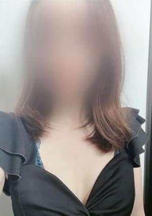 妻色兼美 セラピスト えみり