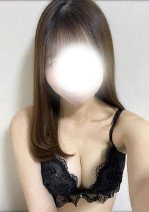 月瀬めぐ