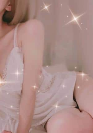 安達りほ
