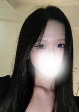 綾崎れい