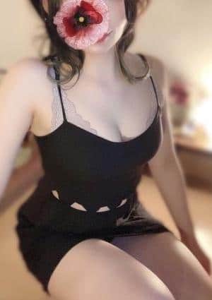 涼葉なな