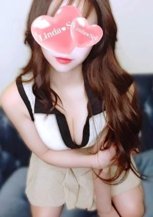 中川えれな