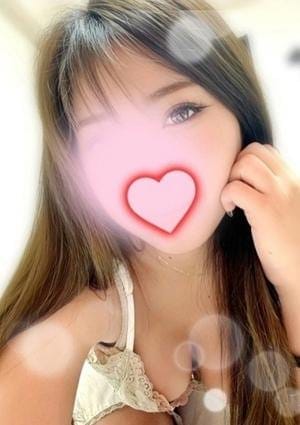 Pure White（ピュアホワイト） セラピスト 戸高　ふうか