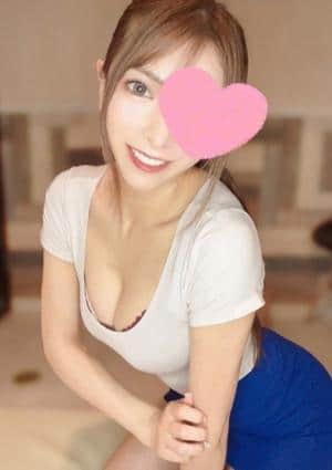 新川　ゆみ
