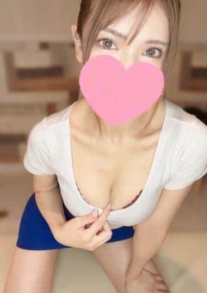 新川　ゆみ