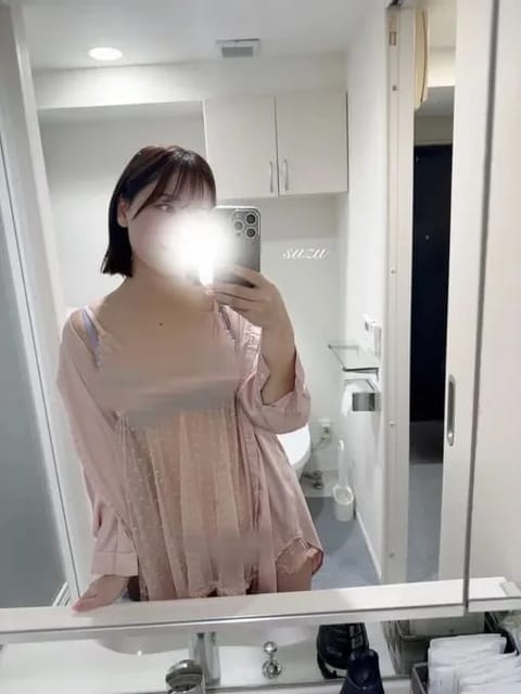 scrape_url:https://esthe-alice.net/images_staff/506/092217120039.jpg