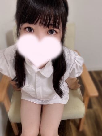 milk repos（ミルク ルポ） セラピスト 瞳(ひとみ)