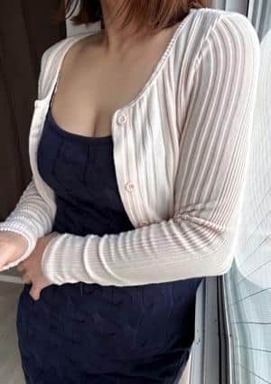 人妻メンズエステ艶女 セラピスト 篠原