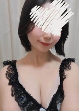 NEW+PLUS（ニュープラス） セラピスト 鈴木ももな