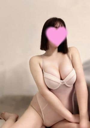 小此木まりあ