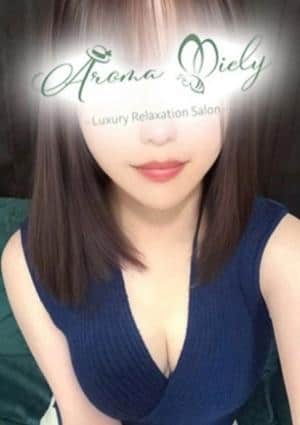 柏原にこ