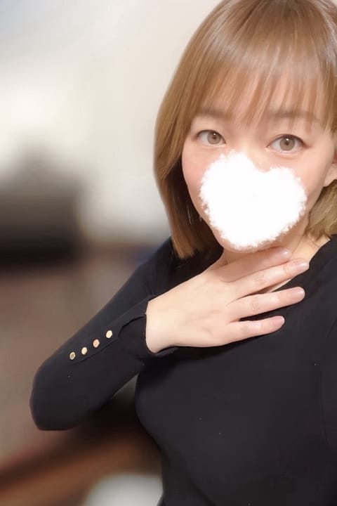 scrape_url:https://esthe-dulcis.com/images_staff/126/05200121497.jpg