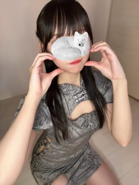 scrape_url:https://luxmoment.net/upload/cast/90_17592018633.jpg?1759201863