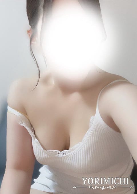 Yorimichi（よりみち） セラピスト 右京ゆり 27歳