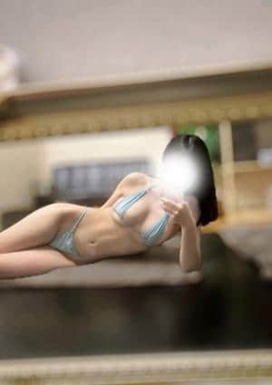 成宮みみ
