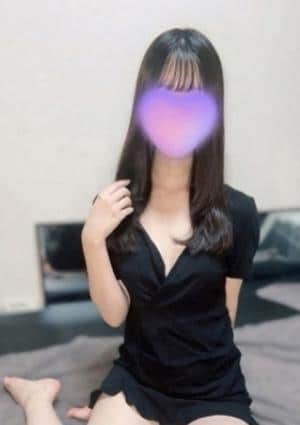 MULALA セラピスト りお