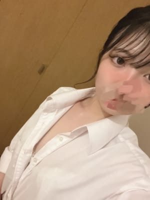 shirt（シャツ） セラピスト ゆう 20歳