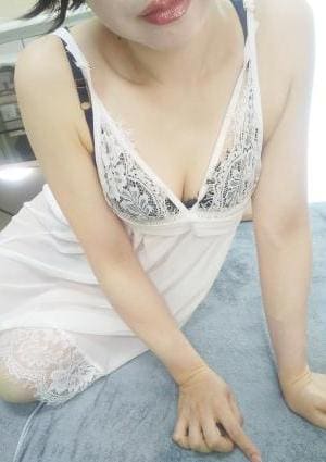 アロマエベレスト佐世保 セラピスト 水本ひかる