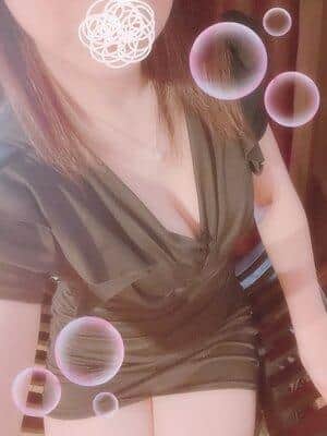 RAVIORA セラピスト さな