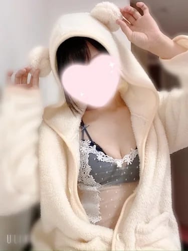 scrape_url:https://esthe-angeaile.com/images_staff/25/010715472724.jpeg