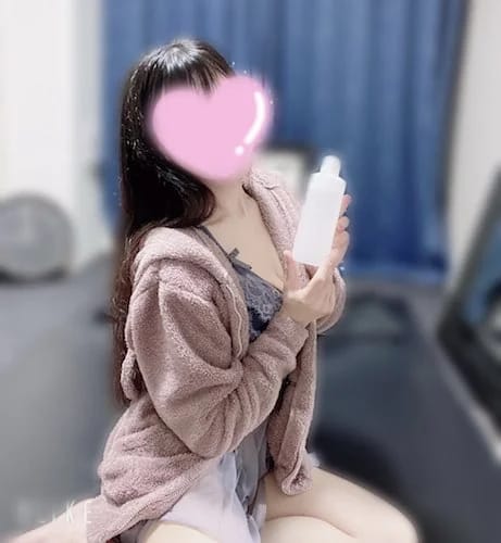 scrape_url:https://esthe-angeaile.com/images_staff/25/071500272692.jpeg