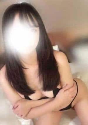 浜辺みなみ