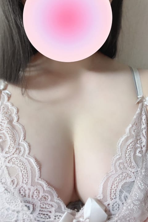 scrape_url:https://esthe-dulcis.com/images_staff/263/051605312231.jpeg