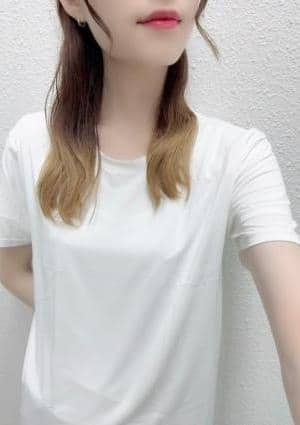 透明感96％ セラピスト なつみ