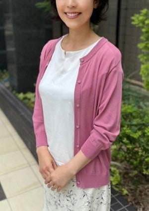 ミセスの子守唄 セラピスト 由美子