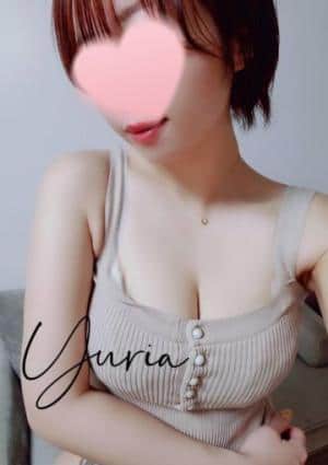 ゆりあ
