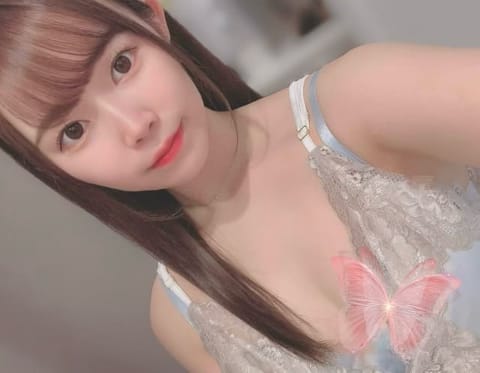 scrape_url:https://esthe-alice.net/images_staff/236/07041819217_4.jpeg