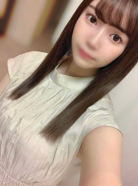 scrape_url:https://esthe-alice.net/images_staff/236/070418192189_9.jpeg