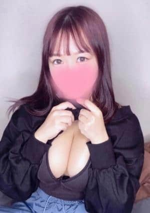 中川 ひな
