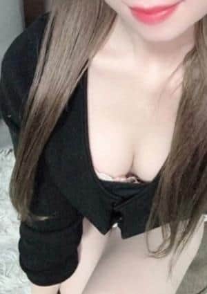 結羽うらら