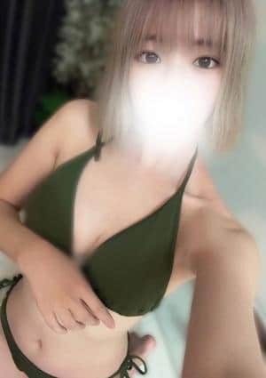 三船　かりな