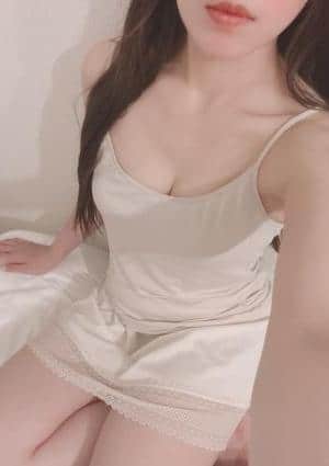 DEEP ESSENTIAL セラピスト 深田みく