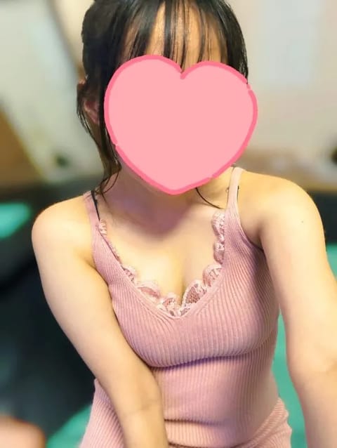 scrape_url:https://cat-spa.com/data/staff/72/stf_68ac4bb469b5a.webp