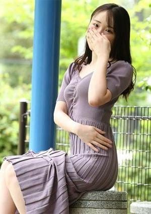 秋山　なぎさ